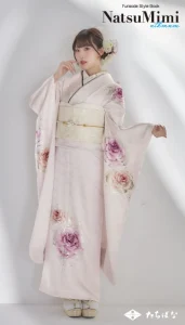 なつみちゃん着用“NatsuMini”の振袖-薄ピンク|成人記念の新作振袖ご紹介　NAT-008